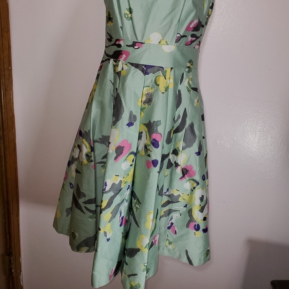 Green Flower Dress 👗 - Picture 8 of 9